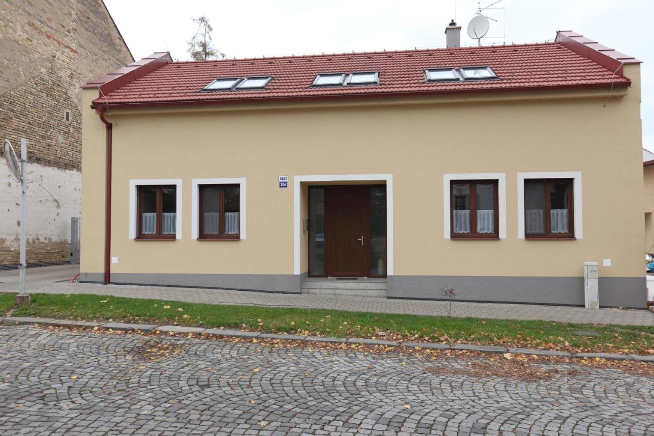 Apartmany U Kvetne Zahrady Kroměříž Dış mekan fotoğraf